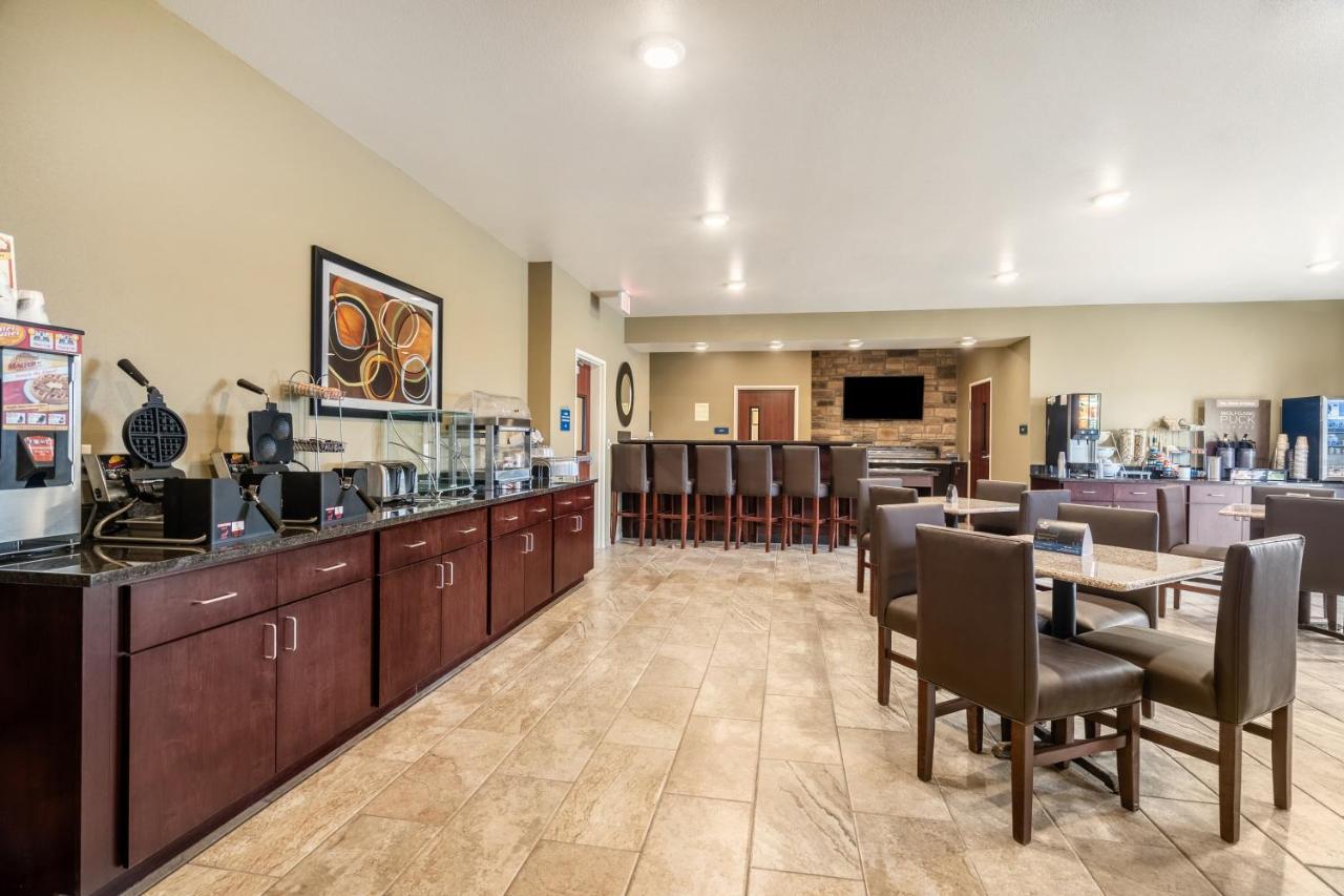 Cobblestone Inn & Suites - Kermit Exterior foto