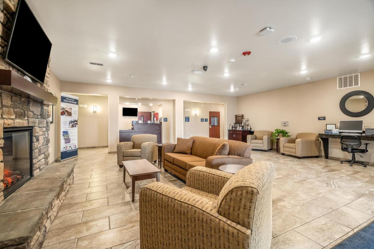 Cobblestone Inn & Suites - Kermit Exterior foto